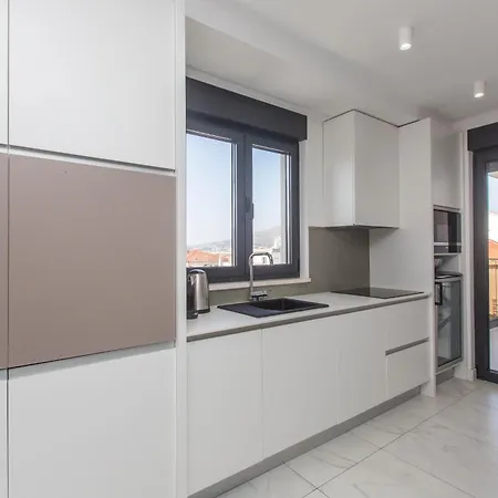 Apartman 23 A Heated Pool