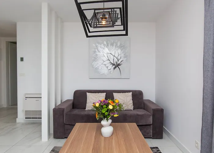 Appartement 23 A Heated Pool