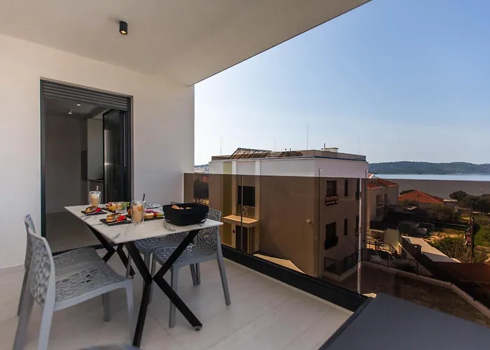 23 A Heated Pool Appartement Trogir