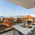 Апартаменты 23 A Heated Pool