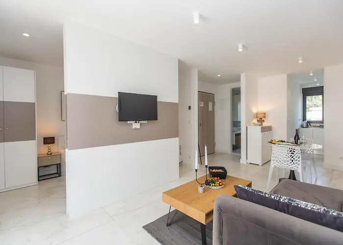 23 A Heated Pool * Trogir