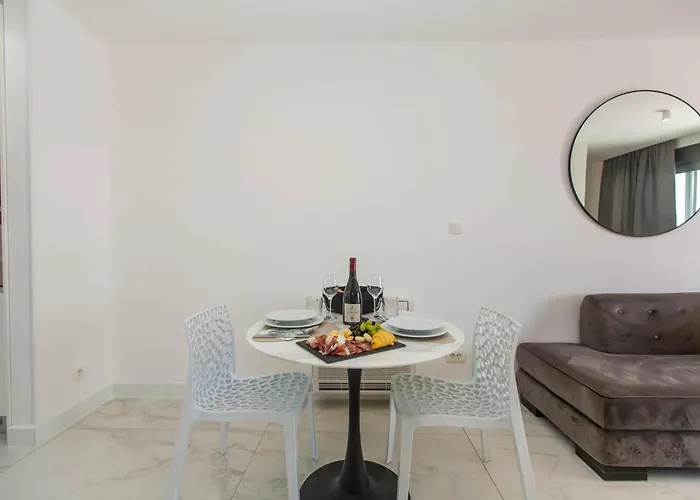 Apartmán 23 A Heated Pool *