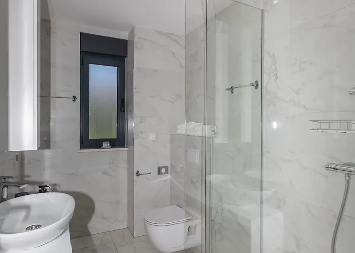 23 A Heated Pool * Trogir